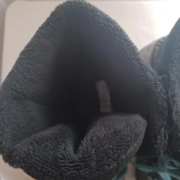 Sorel Women's Black/white and Teal Lace-Up Winter Boots. Sz 7. - Picture 9 of 10